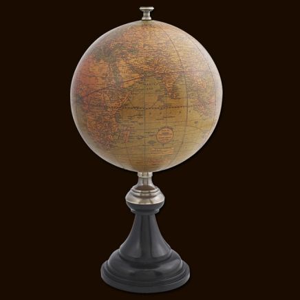 Versailles Globe