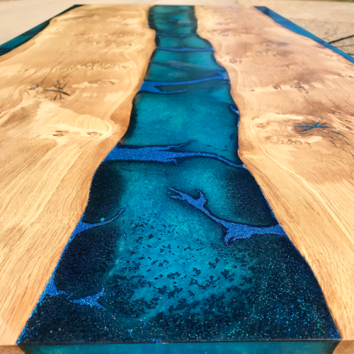 Pippy Oak & Blue Resin River Dining Table