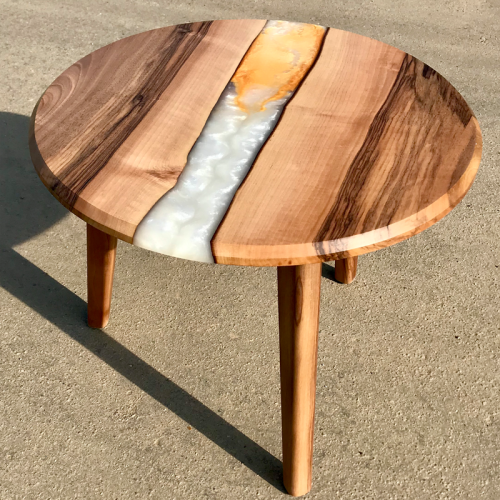 Walnut Resin River Lamp Table 2