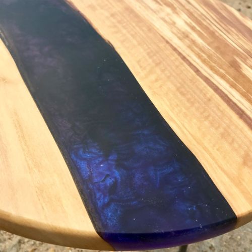 Olive Resin River Side Table 2